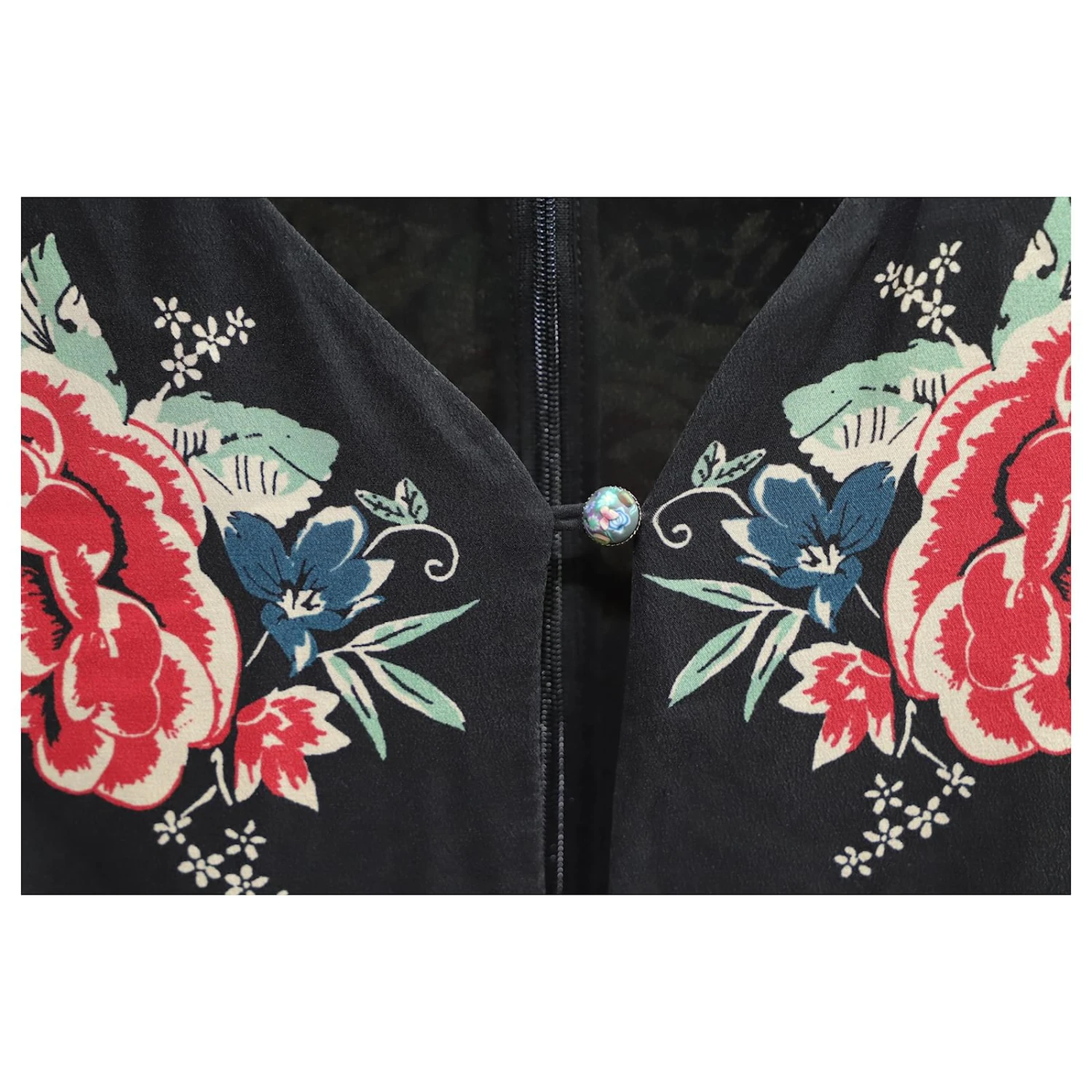 Vilshenko Robe Florale à Manches Longues En Soie Noire – Image 6