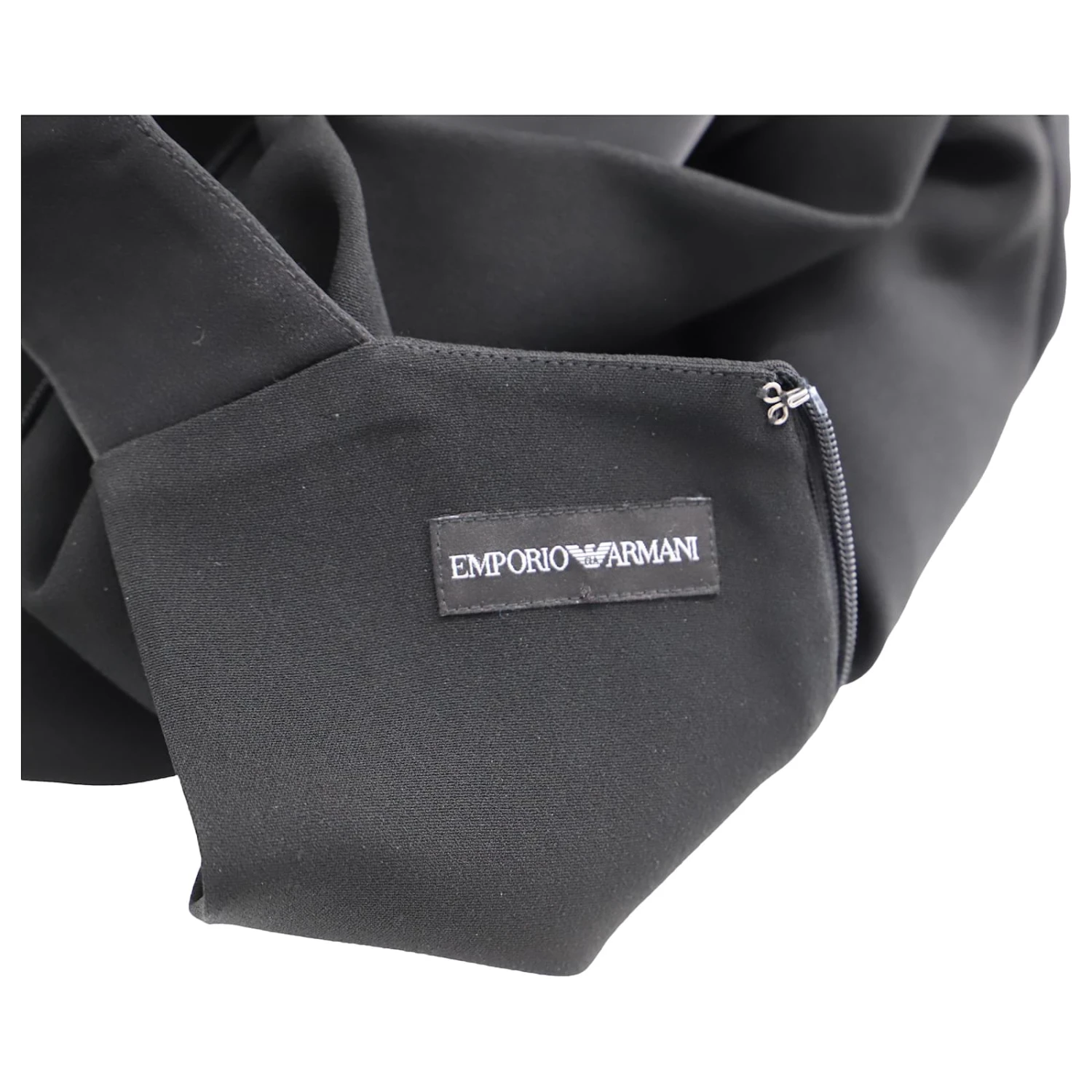 Emporio Armani Robe Droite Sans Manches En Crêpe En Viscose Noire – Image 5