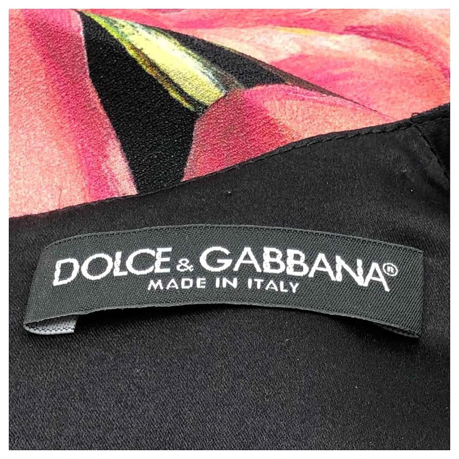 Robe Dolce & Gabbana En Imprimé Tulipe Rose Sur Fond Noir – Image 4