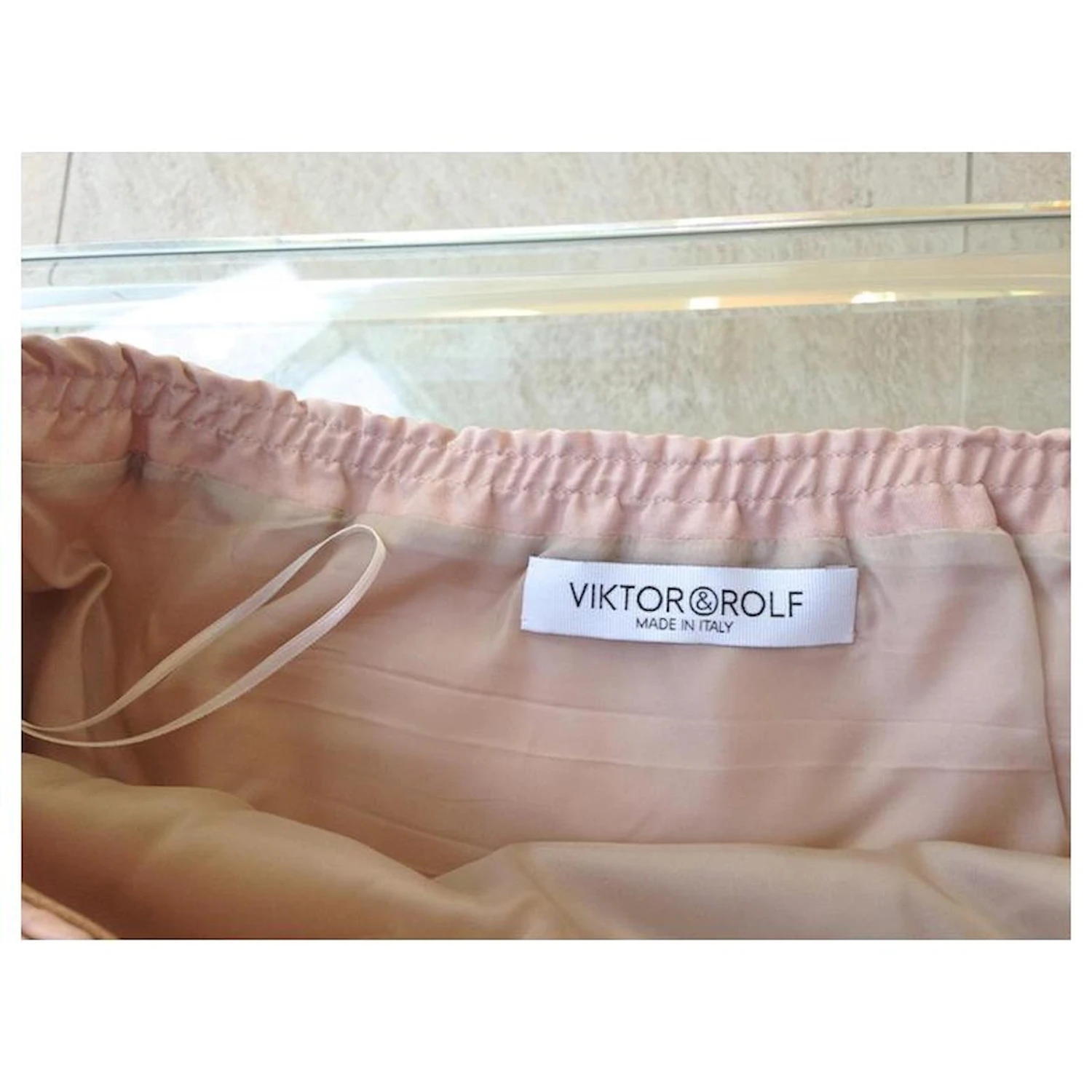 ROBE VICTOR & ROLF Rose Beige – Image 7