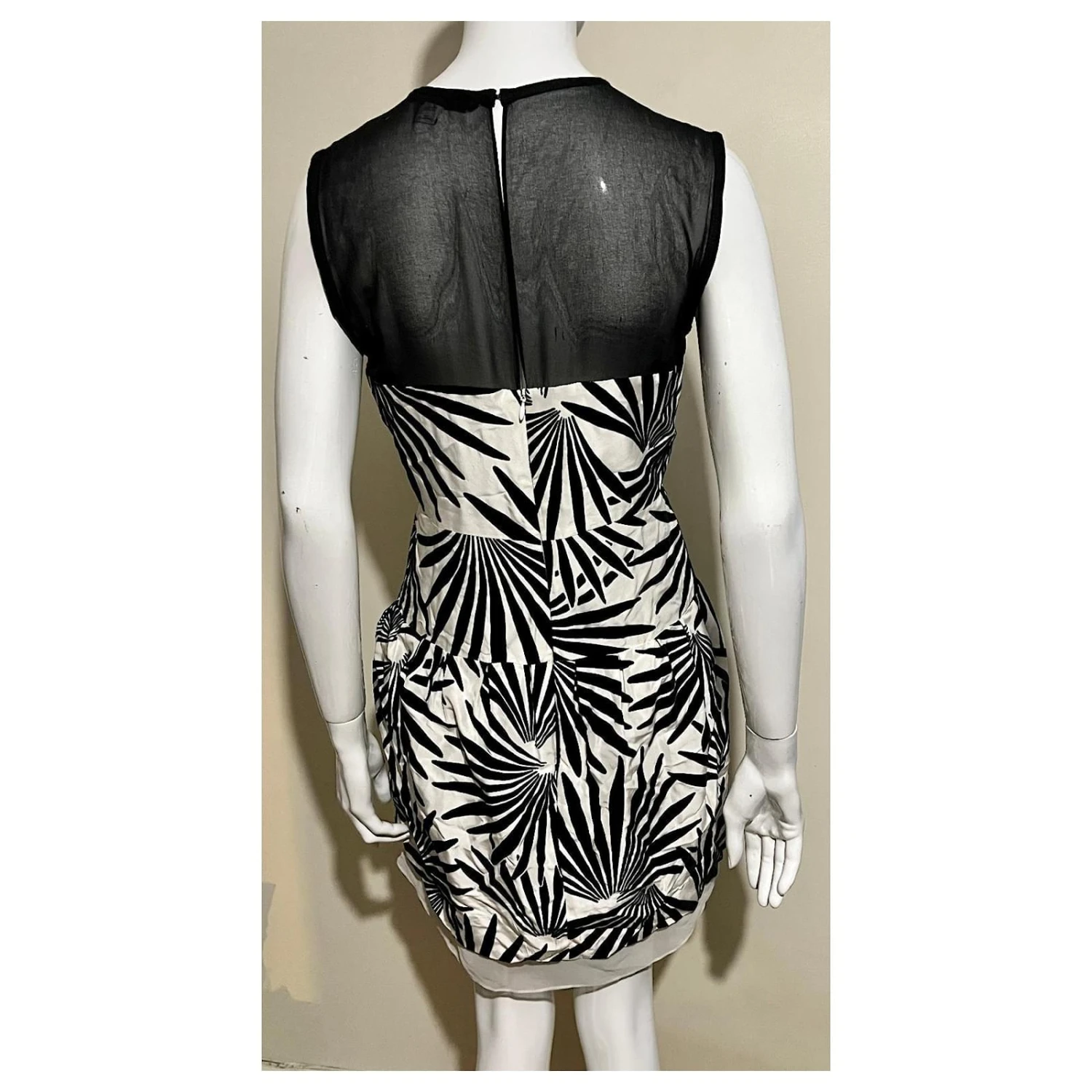 Diane Von Furstenberg Robe DVF Fan Flower Yarra Habotai Noir Blanc – Image 2