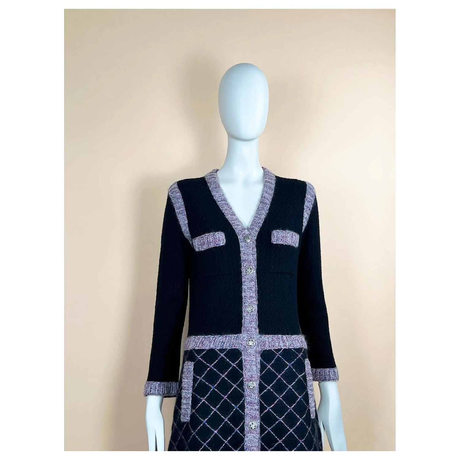 Chanel Robe Veste Iconique Coco Brasserie Noir – Image 9