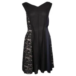 Nina Ricci Robe Noire Et Bleue à Col En V Avec Panneaux Latéraux En Dentelle